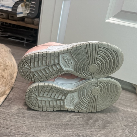 Dunks - Picture 5 of 5